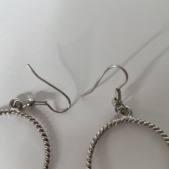 EARRINGS - Picture 4 of 6